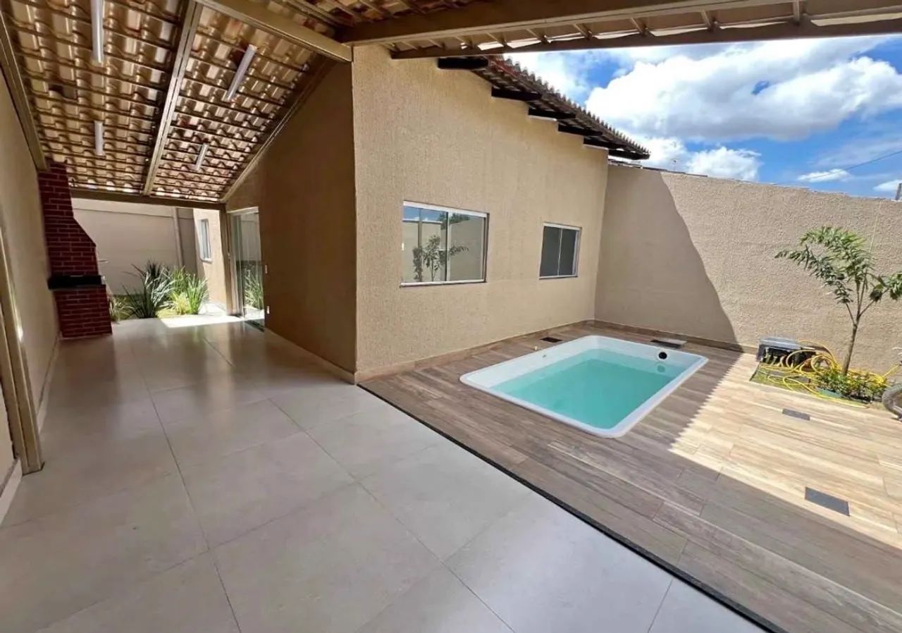 Linda casa à venda no Riacho Fundo