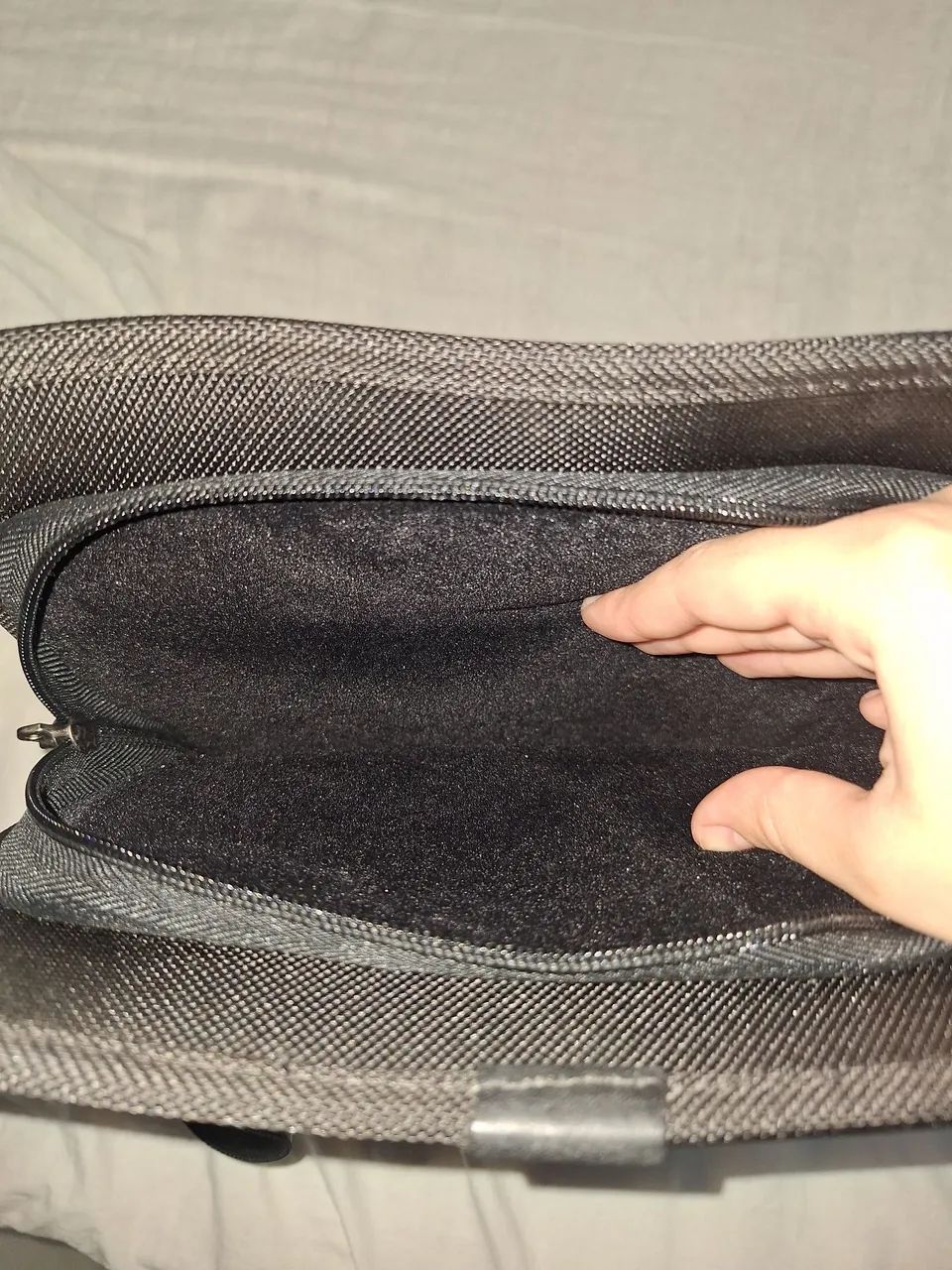 Bolsa Victorinox preta - Foto 3
