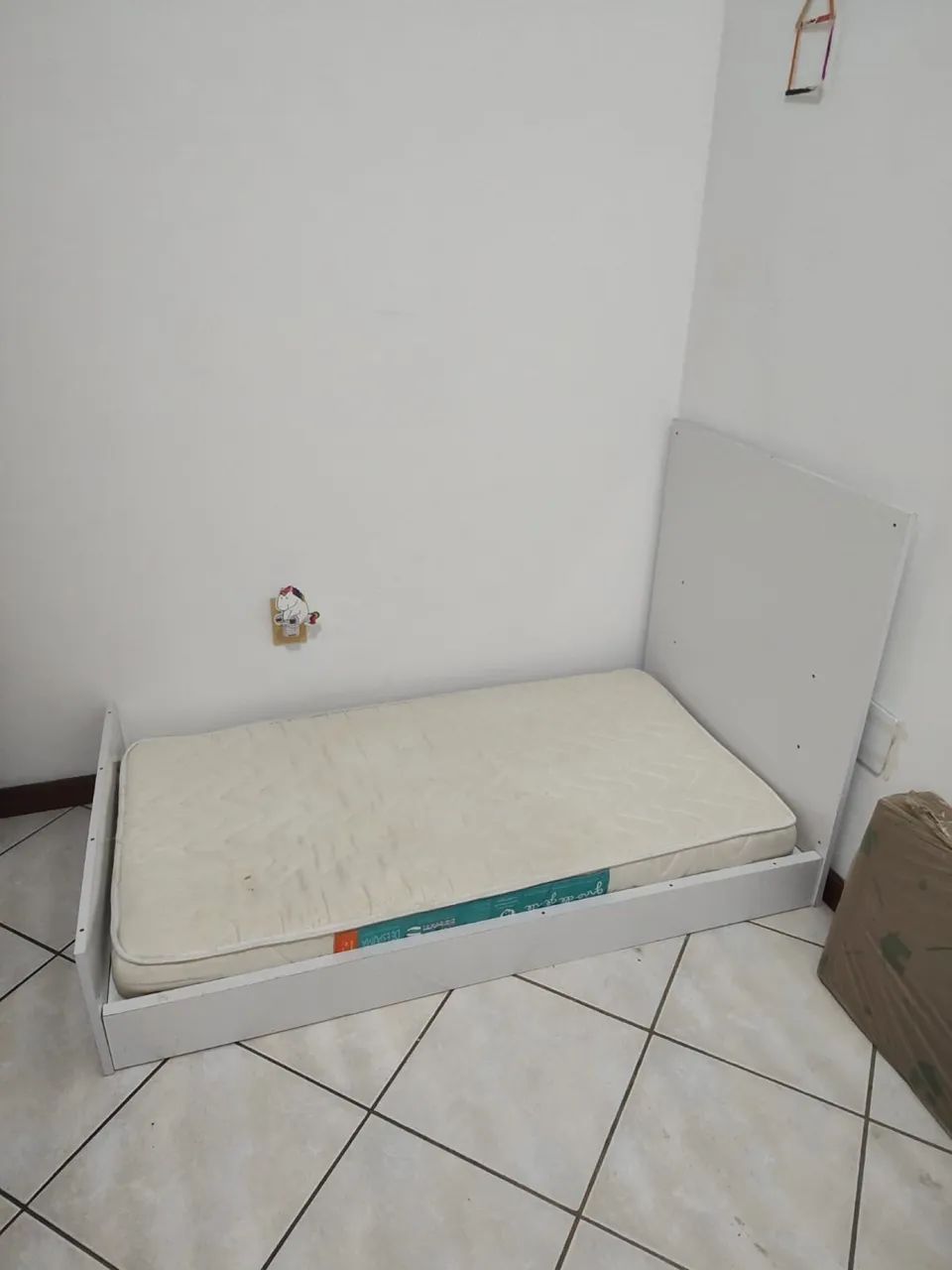 Berço 2 em 1 com colchão (vira cama infantil) - Foto 3