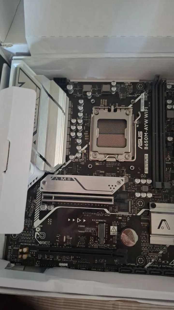 PLACA MÃE B650M AYW WIFI ASUS 