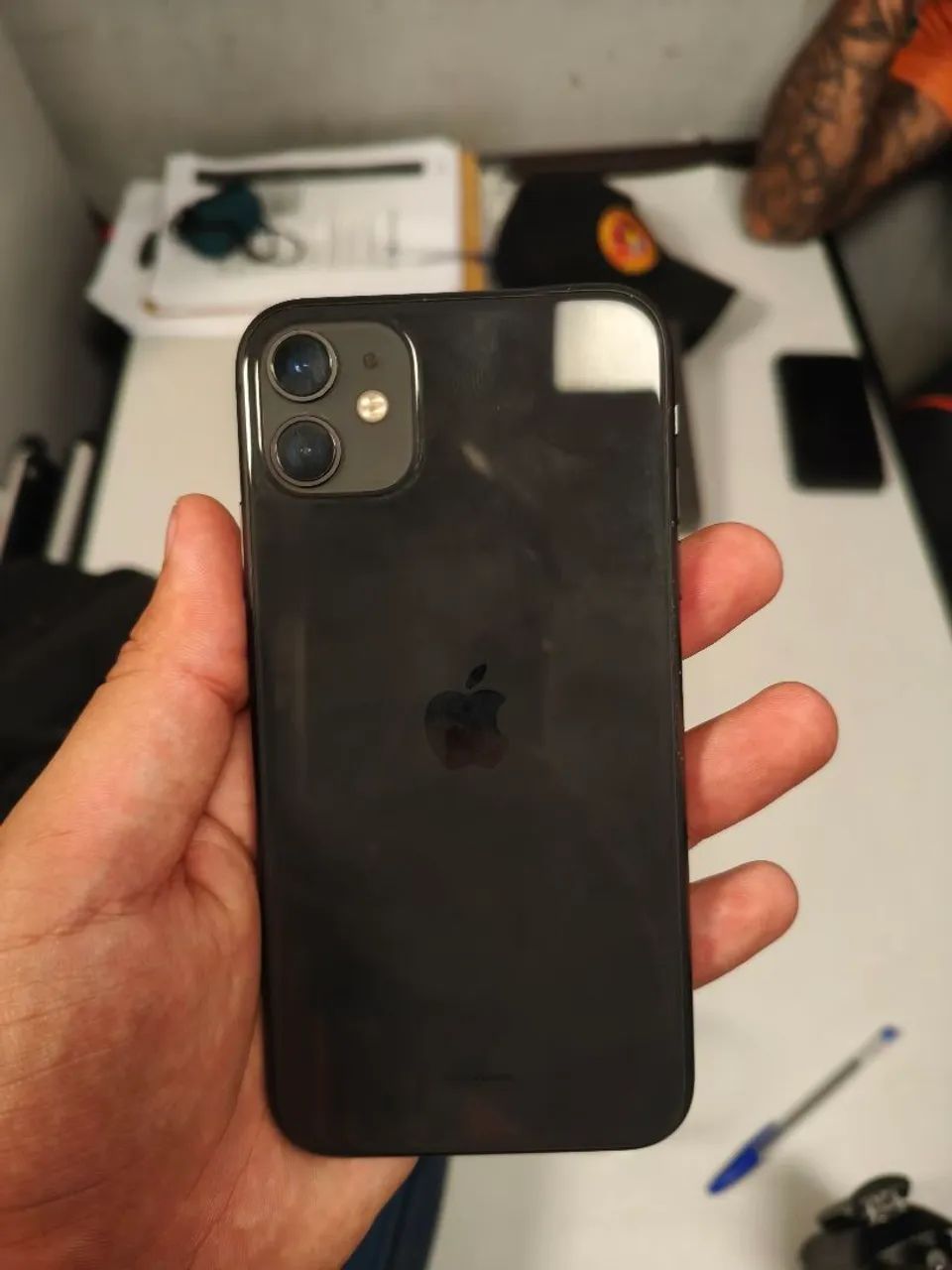 iPhone 11 128GB estado de novo (praticamente sem marca de uso) - Foto 2