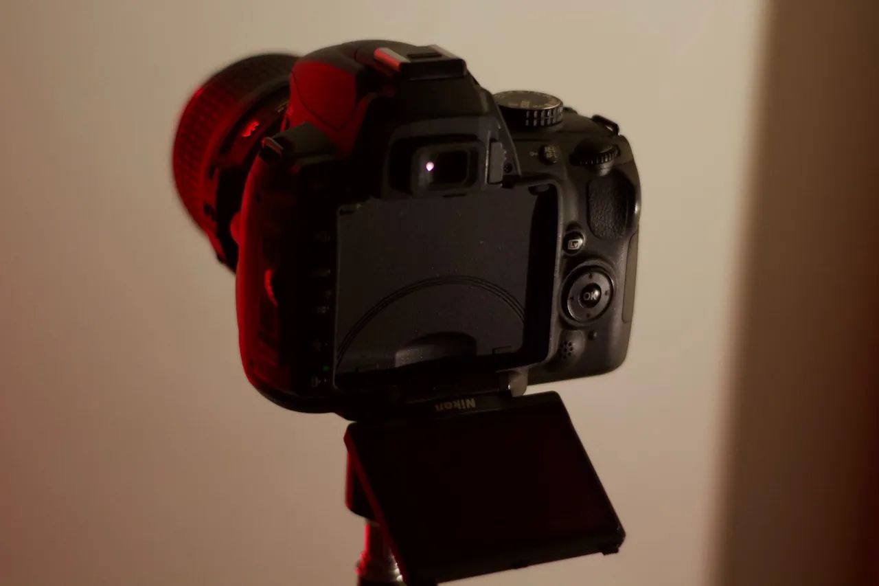 Câmera Nikon D5000 - Ótimo estado de conservação! - Foto 2