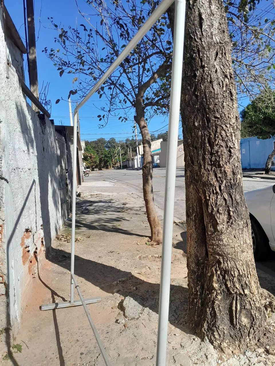 Arara de roupas - Foto 2
