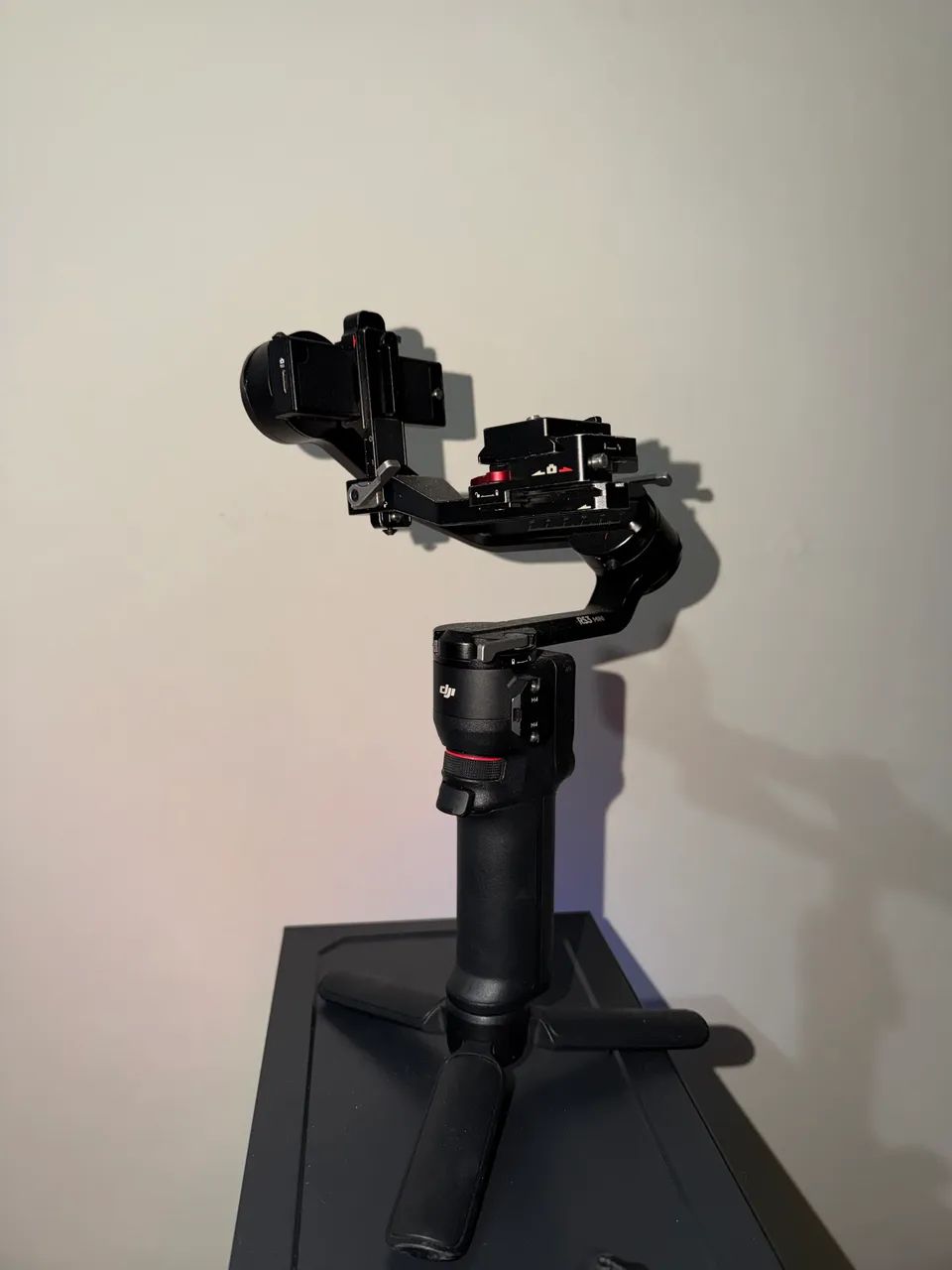 Estabilizador DJI RS3 Mini - Seminovo - Foto 2