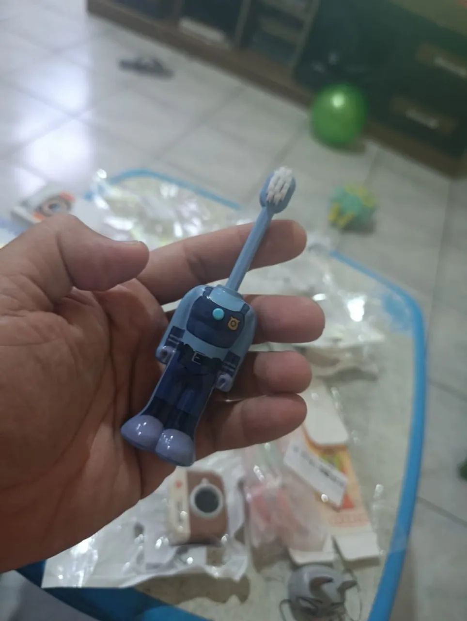 Escova dente infantil Zootopia  - Foto 4