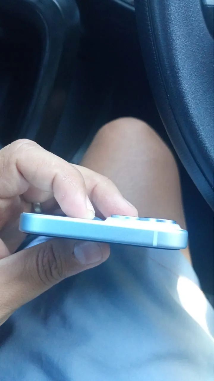 iPhone 15, 128 GB semi novo com caixa  - Foto 3
