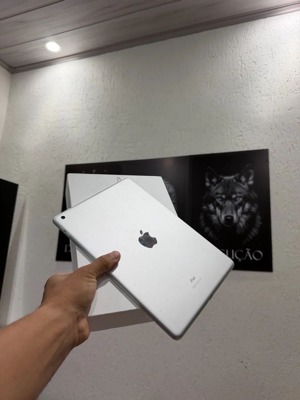 iPad 9 64 Gb/ muito conservado/ tela impecável/ caixa e iPad