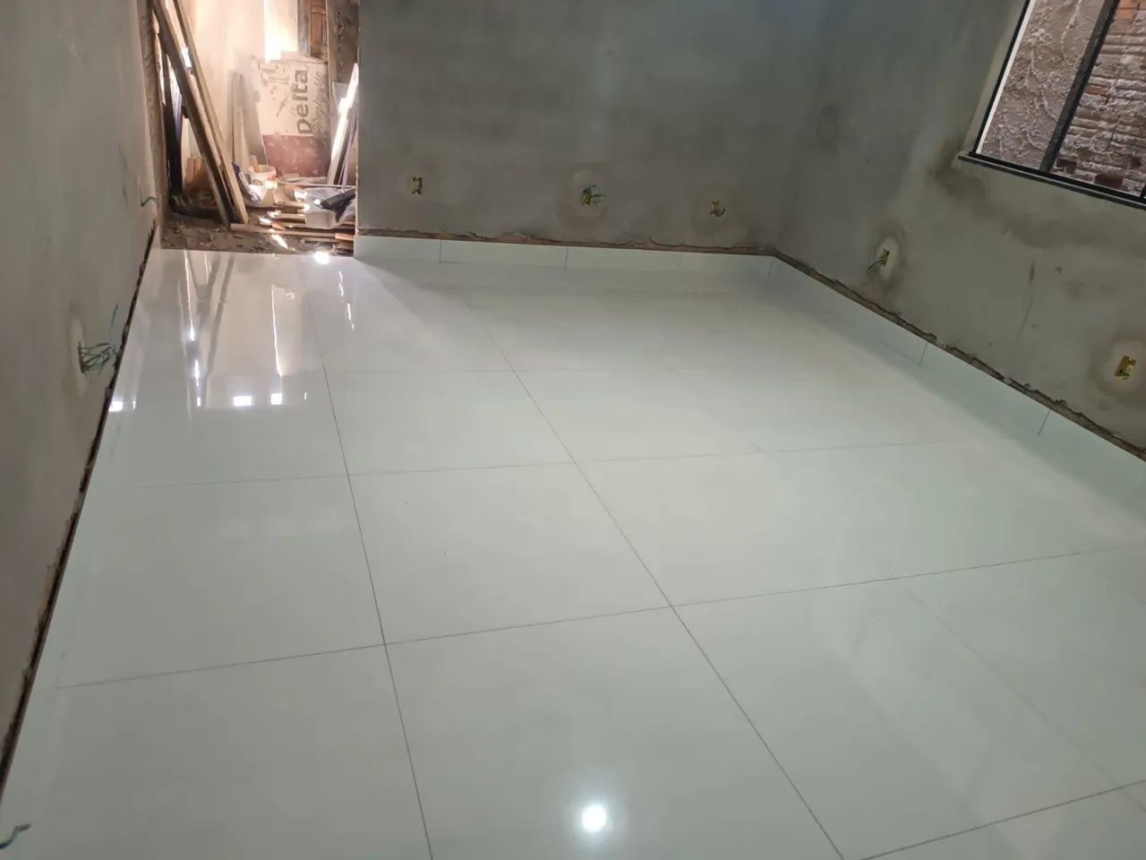 CASA EM LUZIMANGUE 