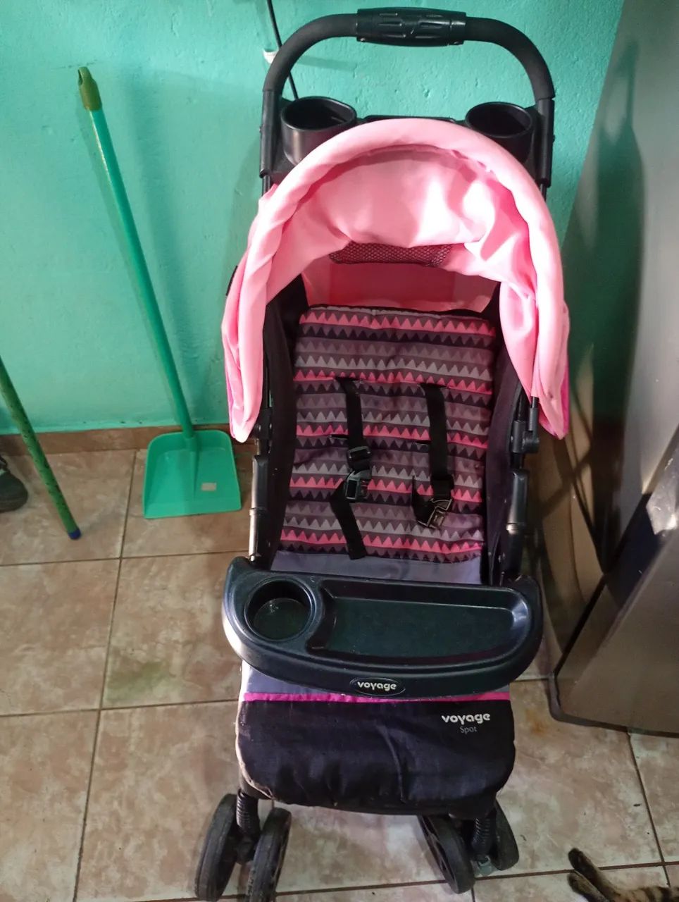Vendo carrinho de bebê 