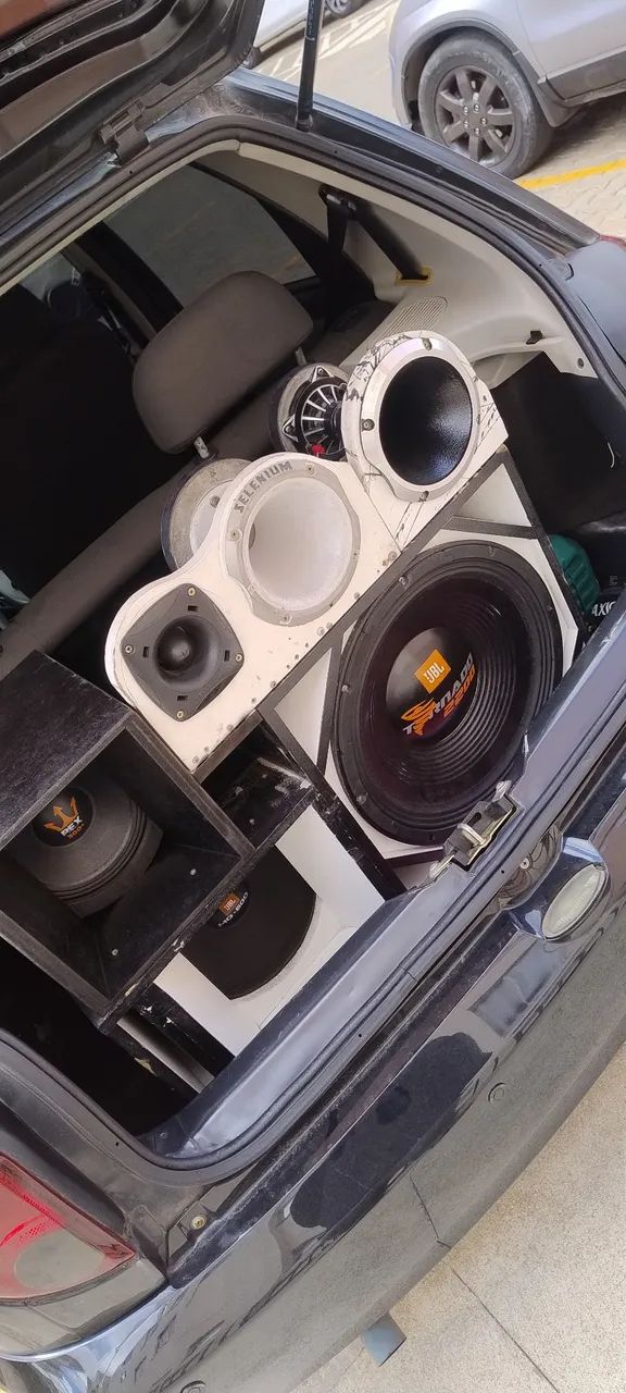 Som automotivo