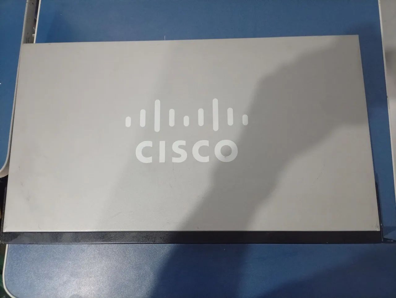 SWITCH CISCO SF300-24 