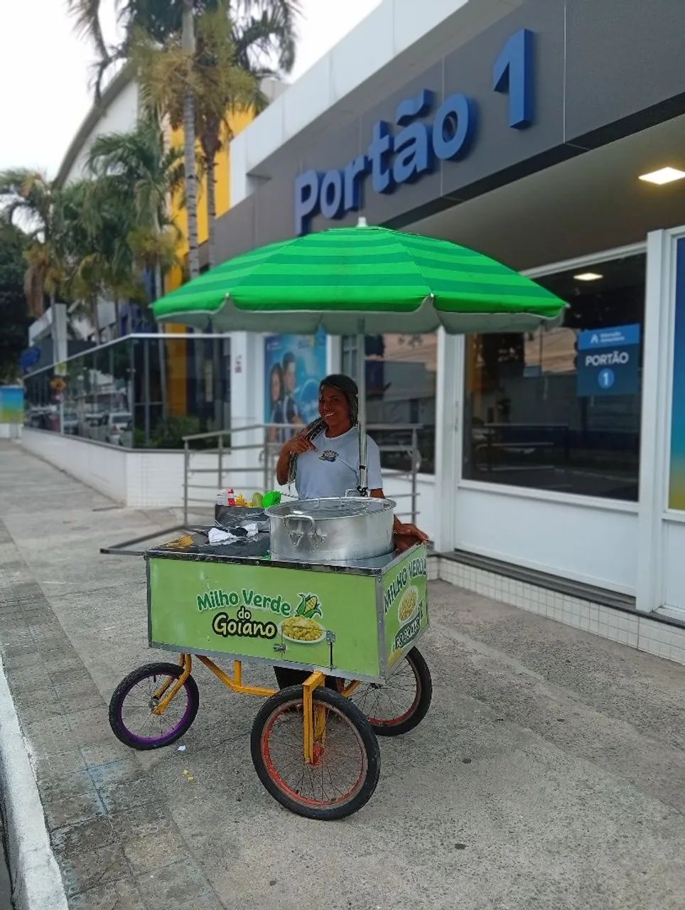 Vaga para atendente ambulante 