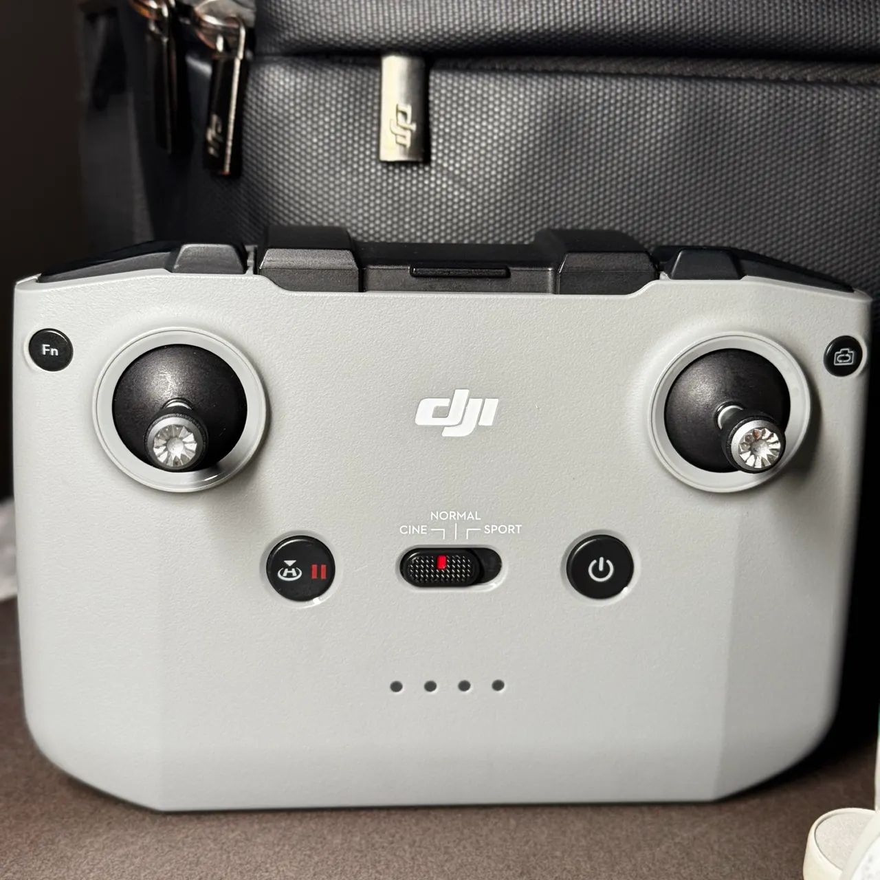 【中古】DJI MINI 2 Fly More コンボ　 DJI MINI 2 Fly More Combo - Drone - Drones - Bairro Alto, Curitiba