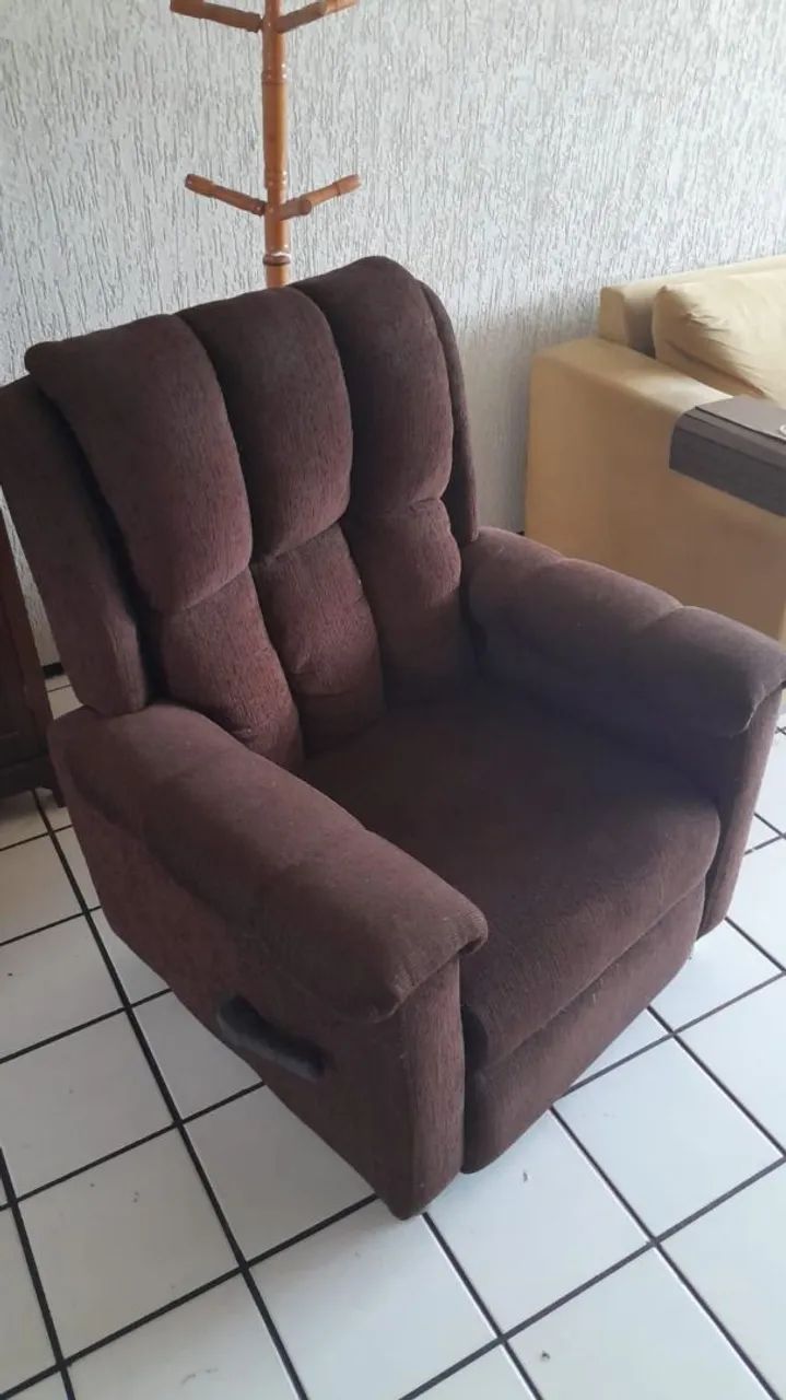 VENDO CADEIRA SEMI NOVA - Foto 4