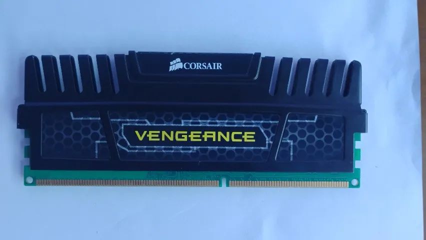 MEMORIA RAM VENGEANCE 4GB DDR3