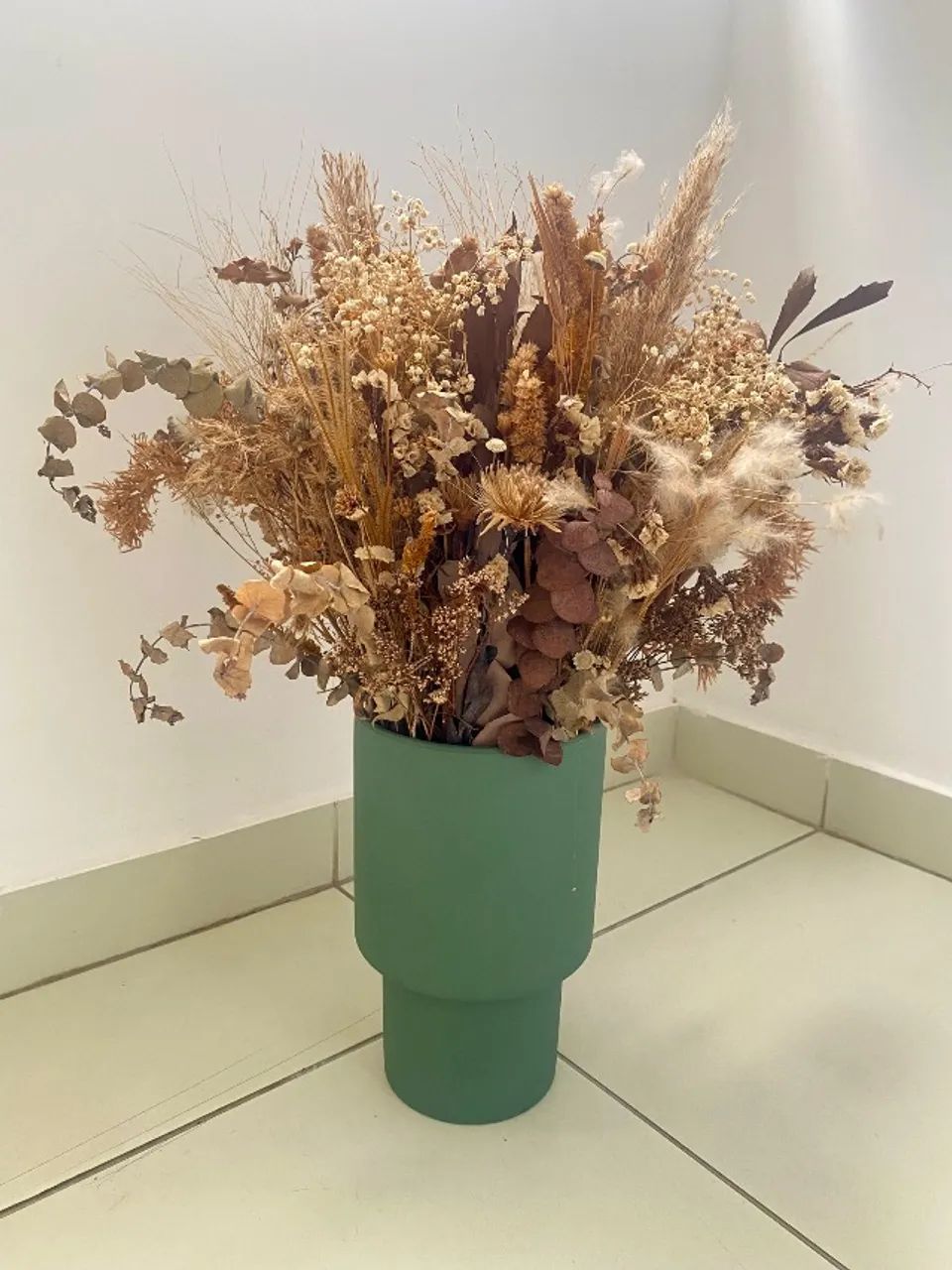 Arranjo de flores secas com vaso  - Foto 2