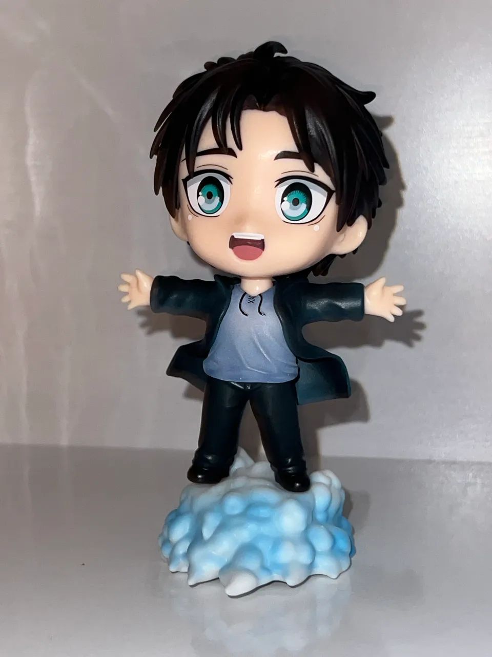 Eren Yeager Boneco