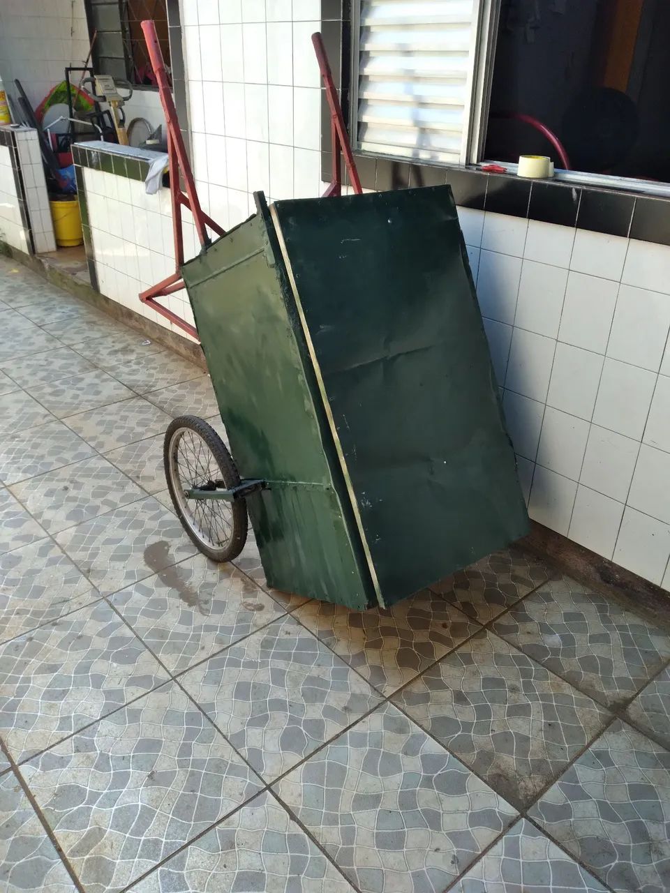 Um carrinho  - Foto 5