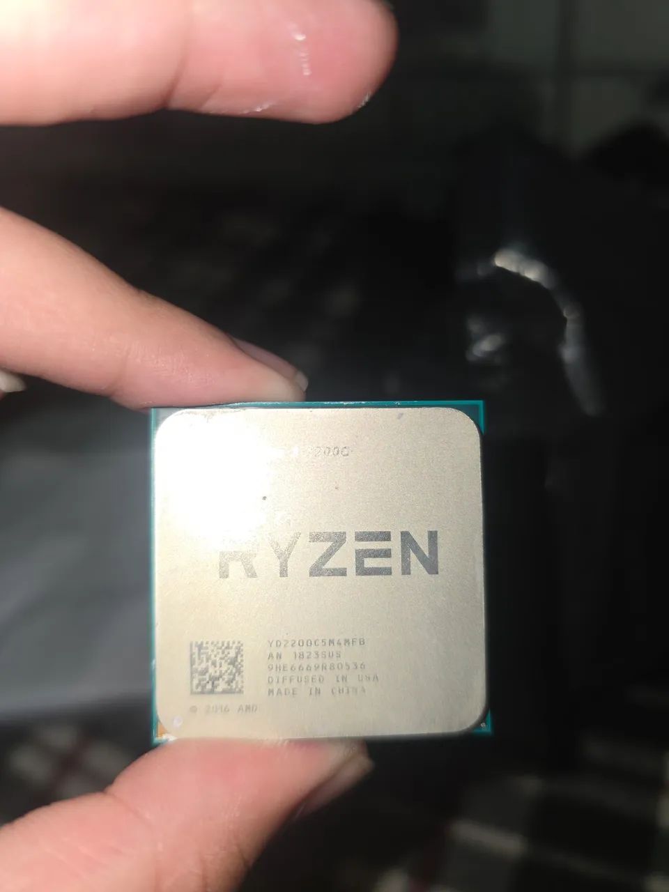 Vendo processador AMD RYZEN 3 2200G - Foto 2