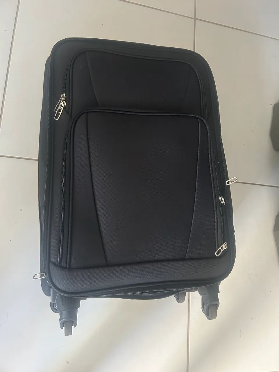 Mala de viagem grande 23kg preta - Foto 4