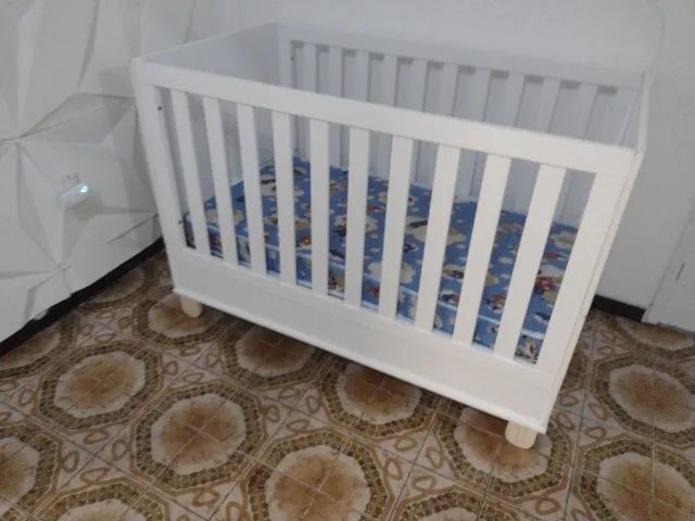 Berço com ajuste Gradual de altura que vira Cama  - Foto 2