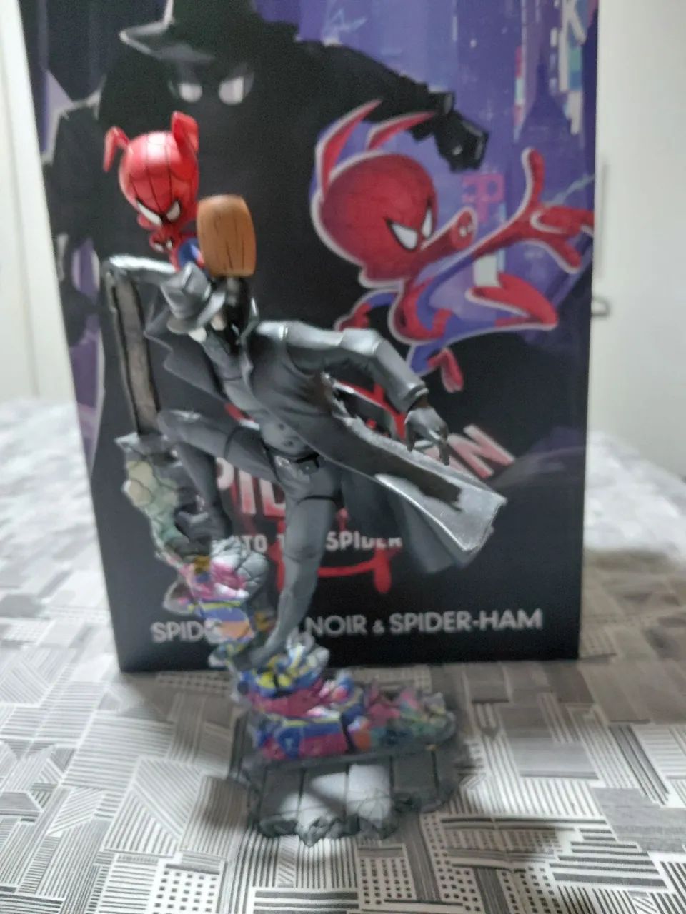 Spider-man Noir e Spider Ham Iron Studios 1/10  - Foto 5
