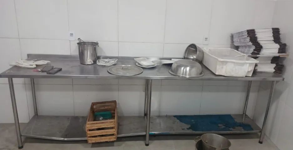 Mesa de inox 2.10 Metros