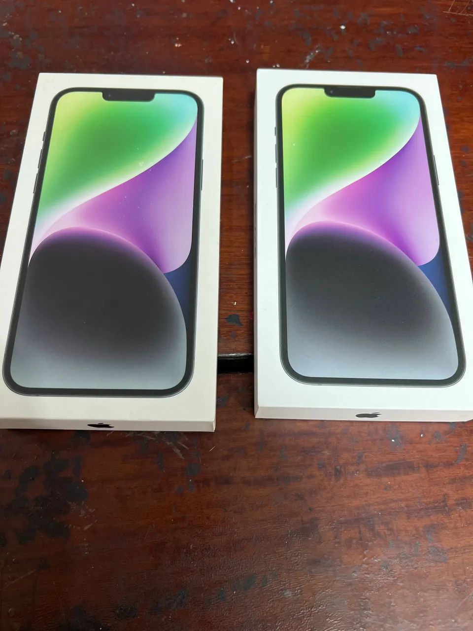 Caixa vazia de iPhone 14 Plus