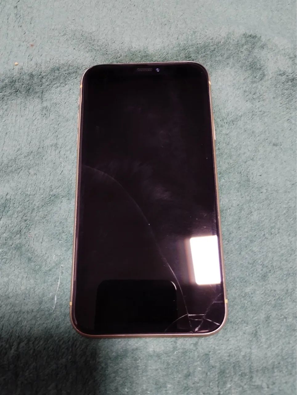 iPhone XR - 64gb