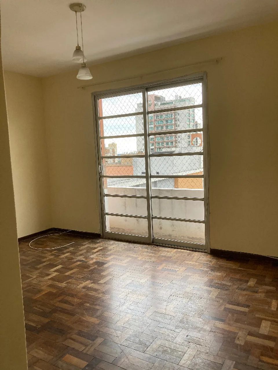 APARTAMENTO DE 2 QUARTOS NO CENTRO - Foto 3