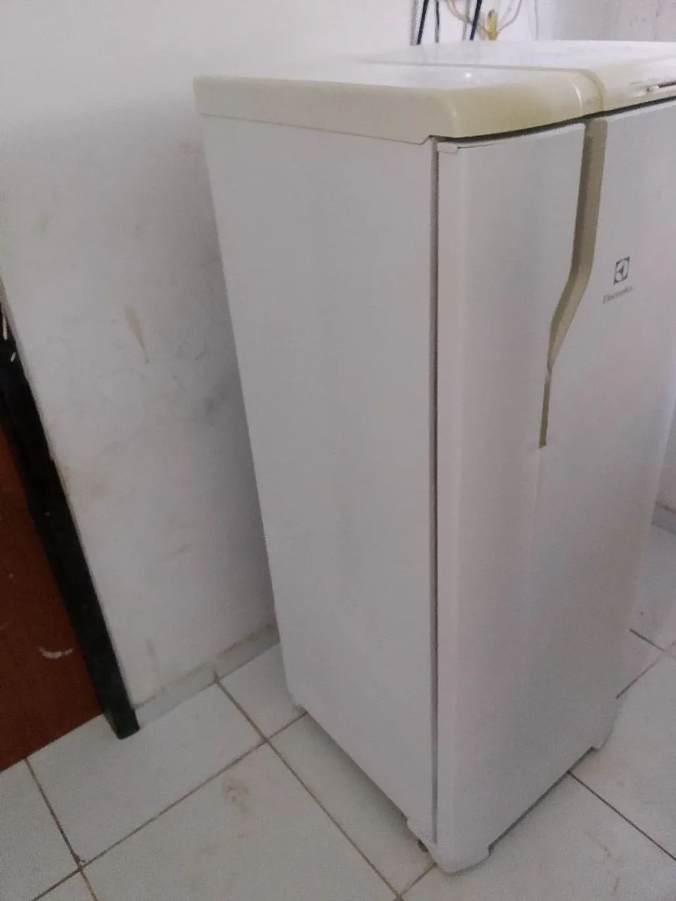 vende-se geladeira Electrolux  - Foto 3