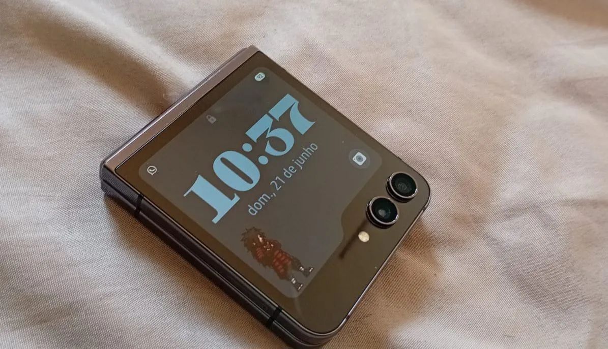 Samsung Galaxy Z Flip 5 - Foto 2