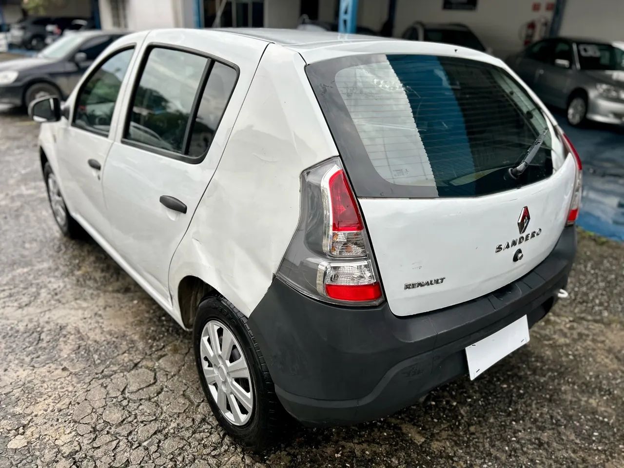 Renault Sandero Expression Hi-Flex 1.0 16V 5p, foto 2 de 9