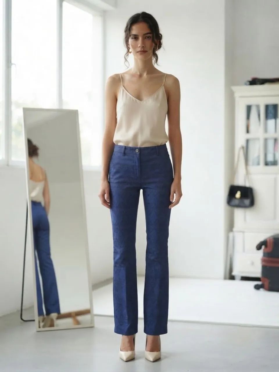 Calça Flare Azul/lilás Estampada com Textura e Bolsos Traseiros - Tam. M - Foto 2