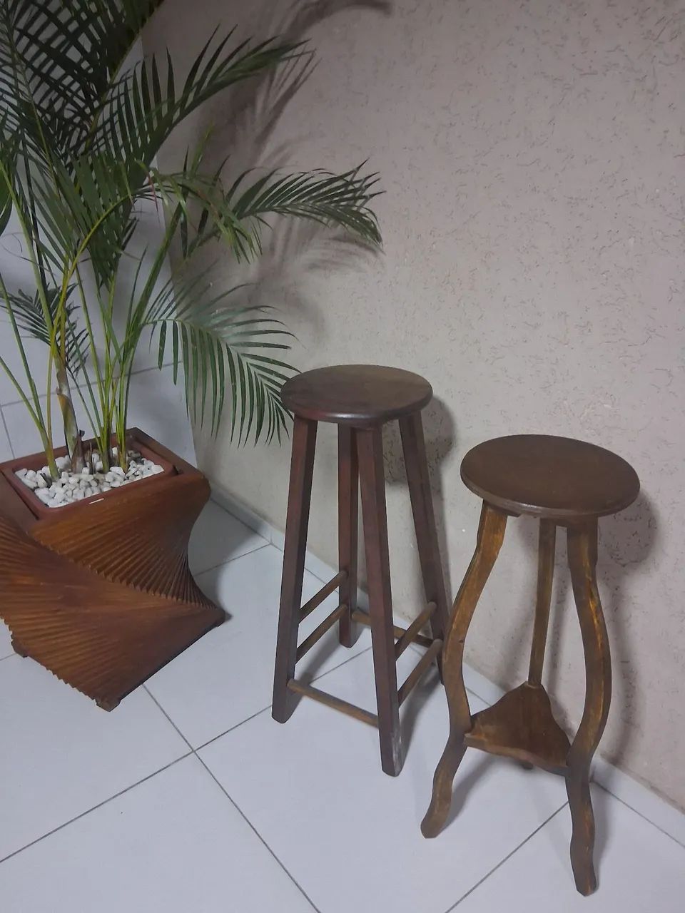 2 banquetas novas Lindas