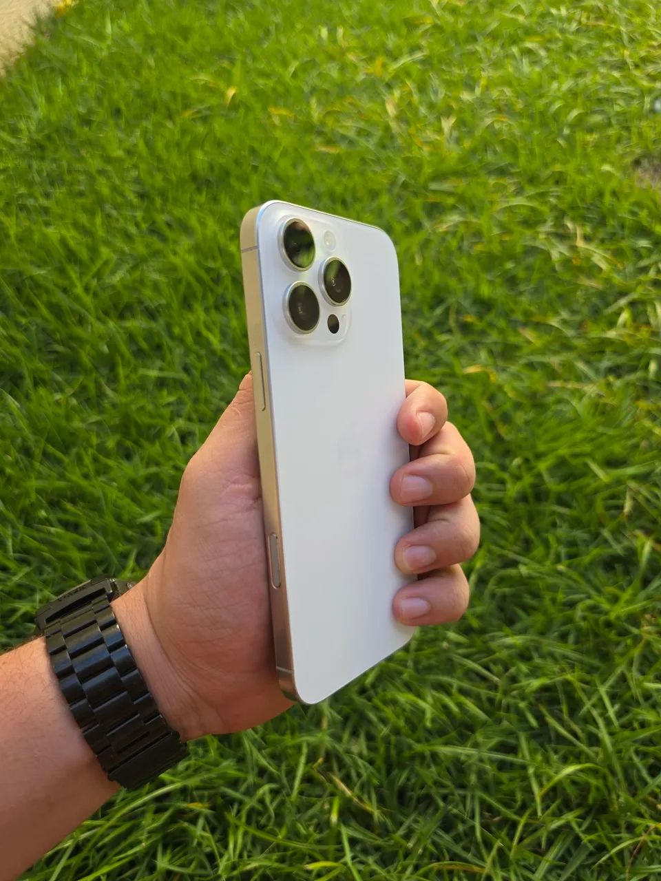iPhone 16 Pro Max - Foto 2