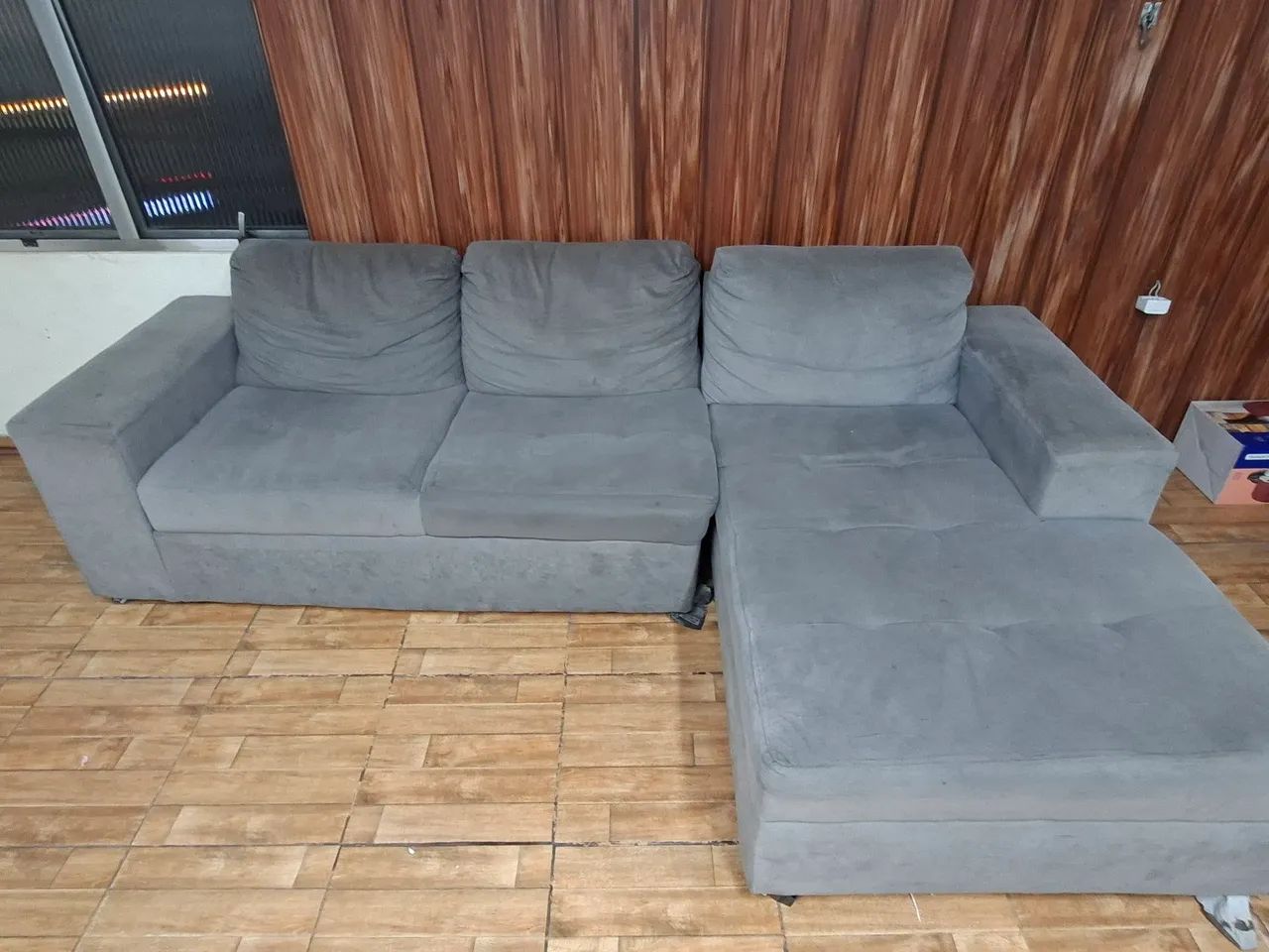 Sofá Pronto pra uso é só retirar. 