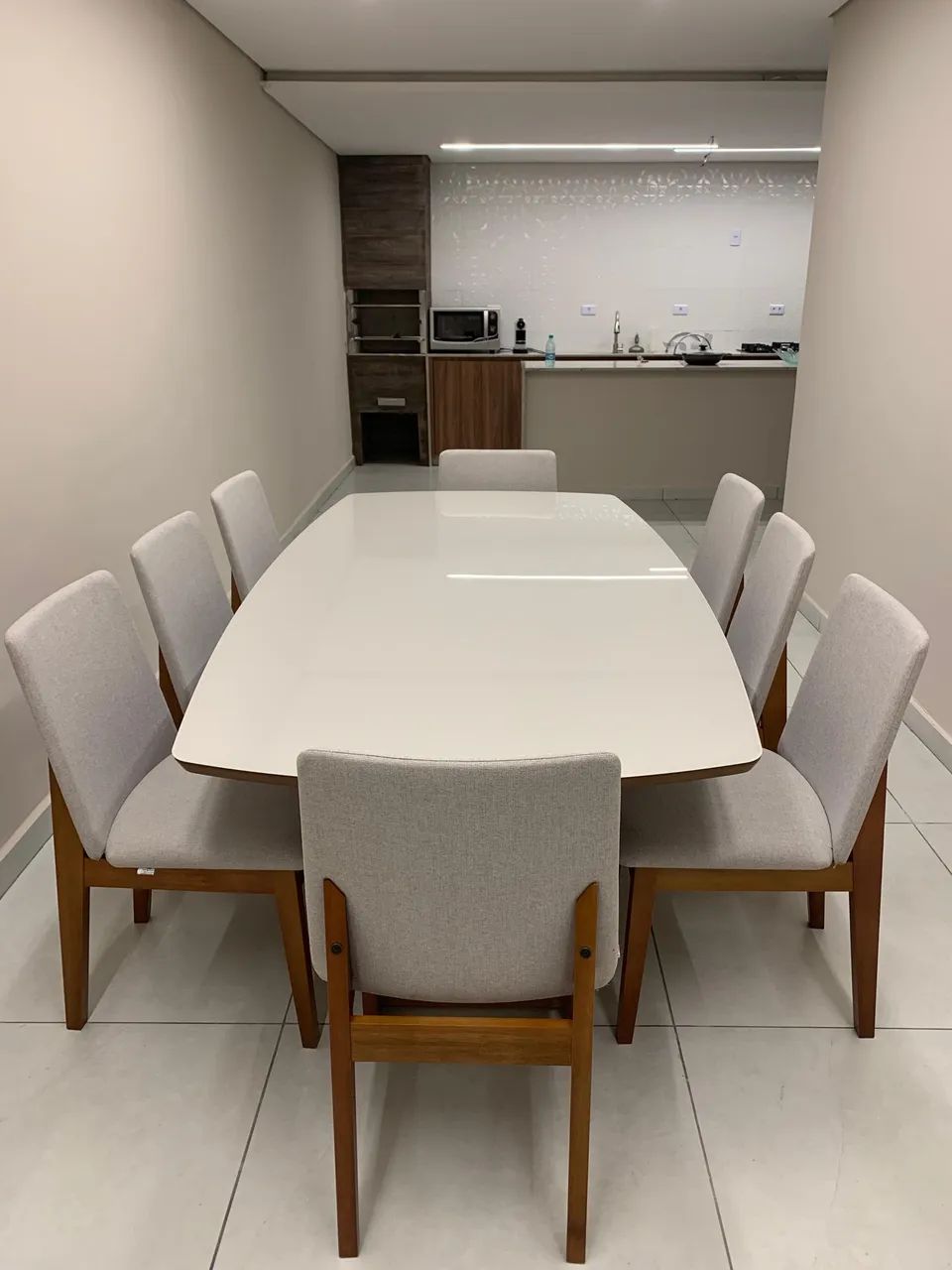 Mesa de madeira maciça Herval 8 lugares  - Foto 2