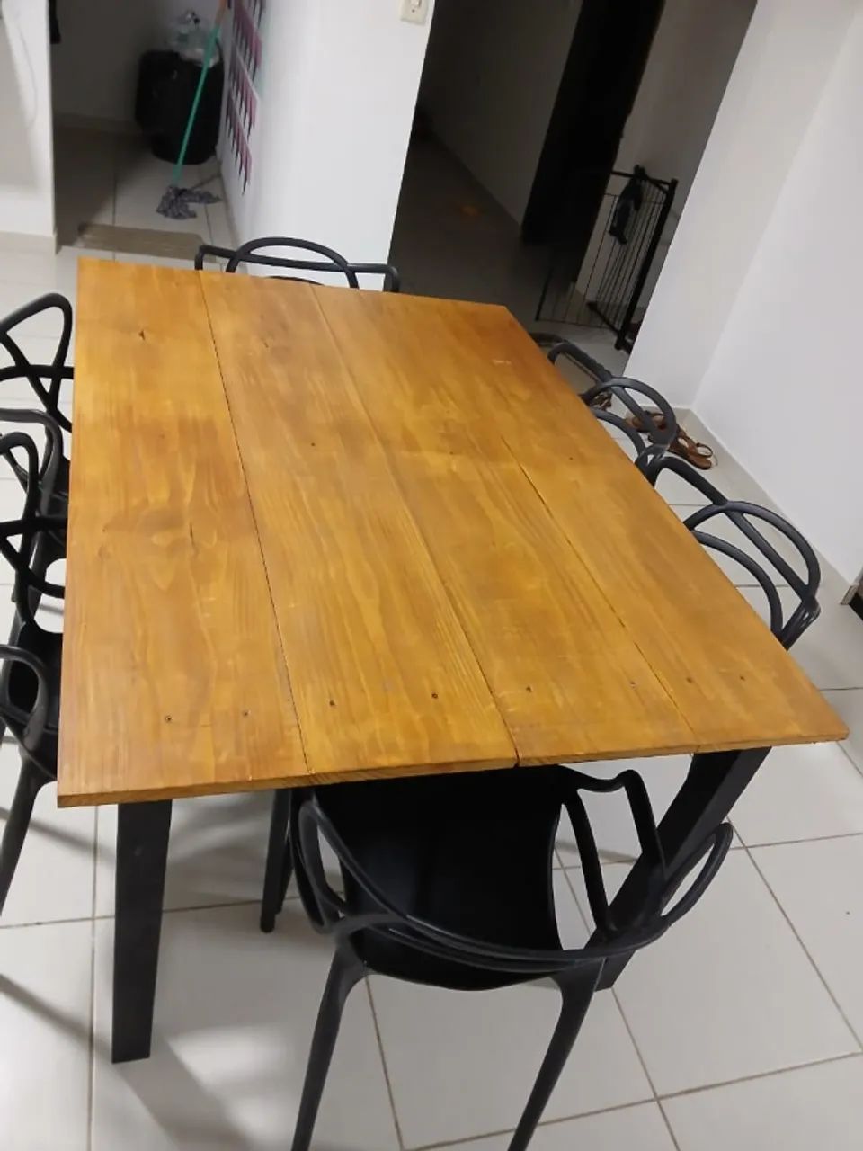 MESA DE MADEIRA 1,50X1,00 COM 6 CADEIRAS ALLEGRA