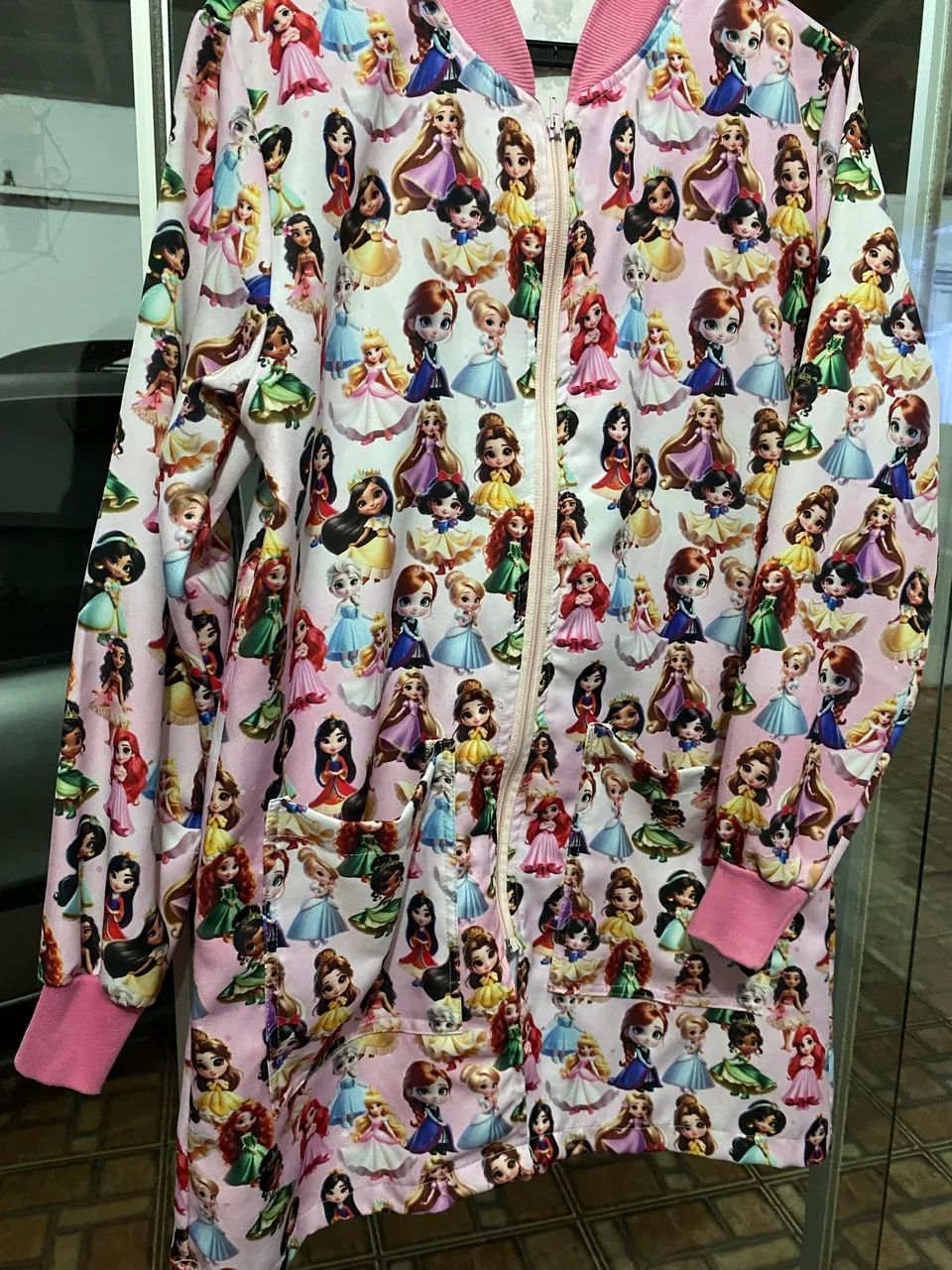 Jaleco princesas tamanho P - Foto 2