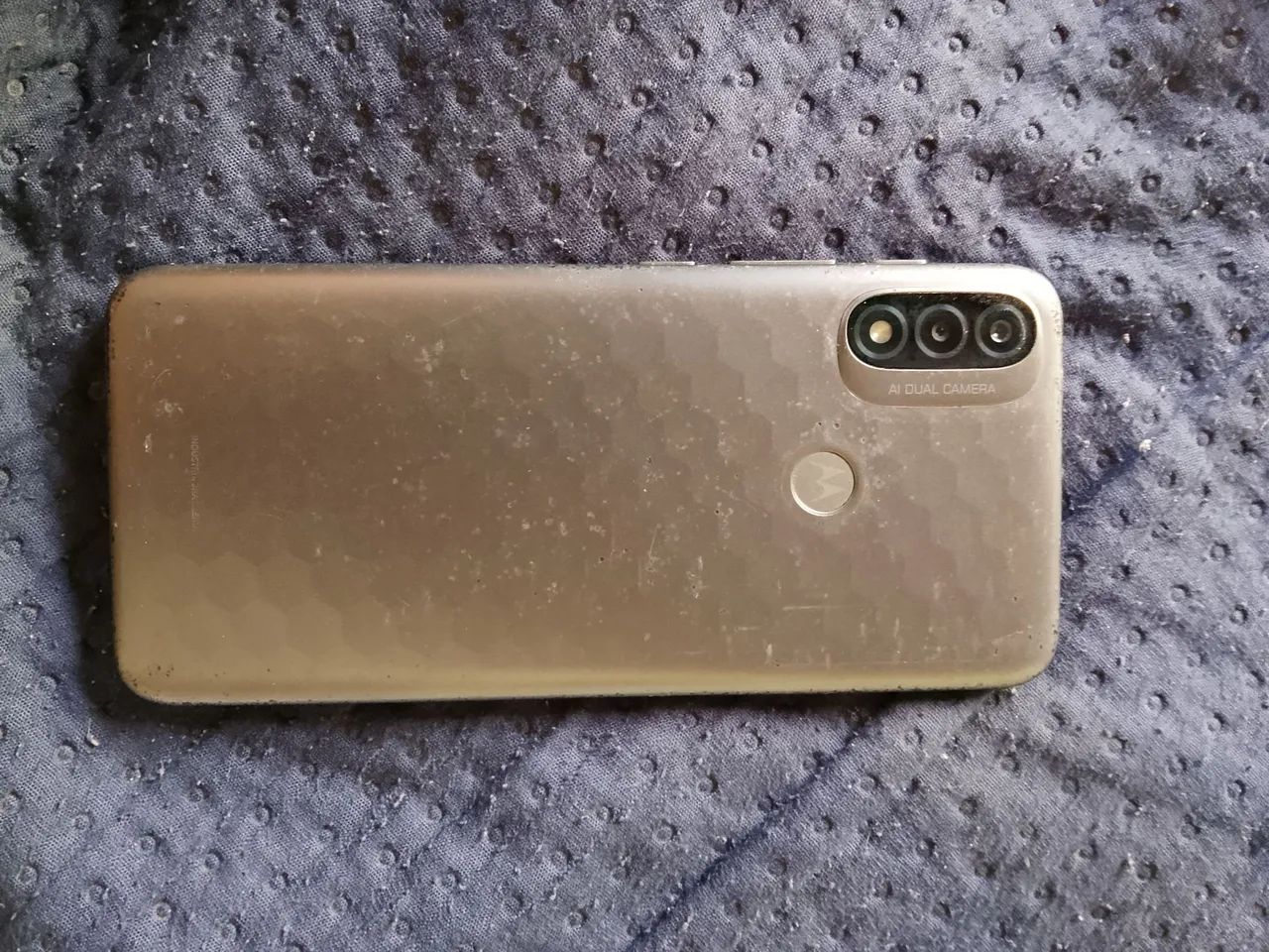 Vendo esse celular Moto E20  - Foto 2