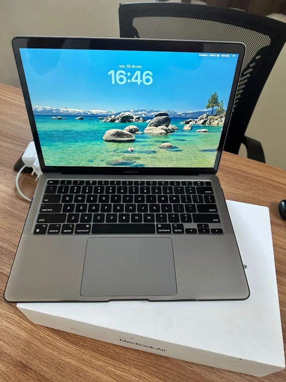 Macbook M1 com caixa, bem novo - Foto 2