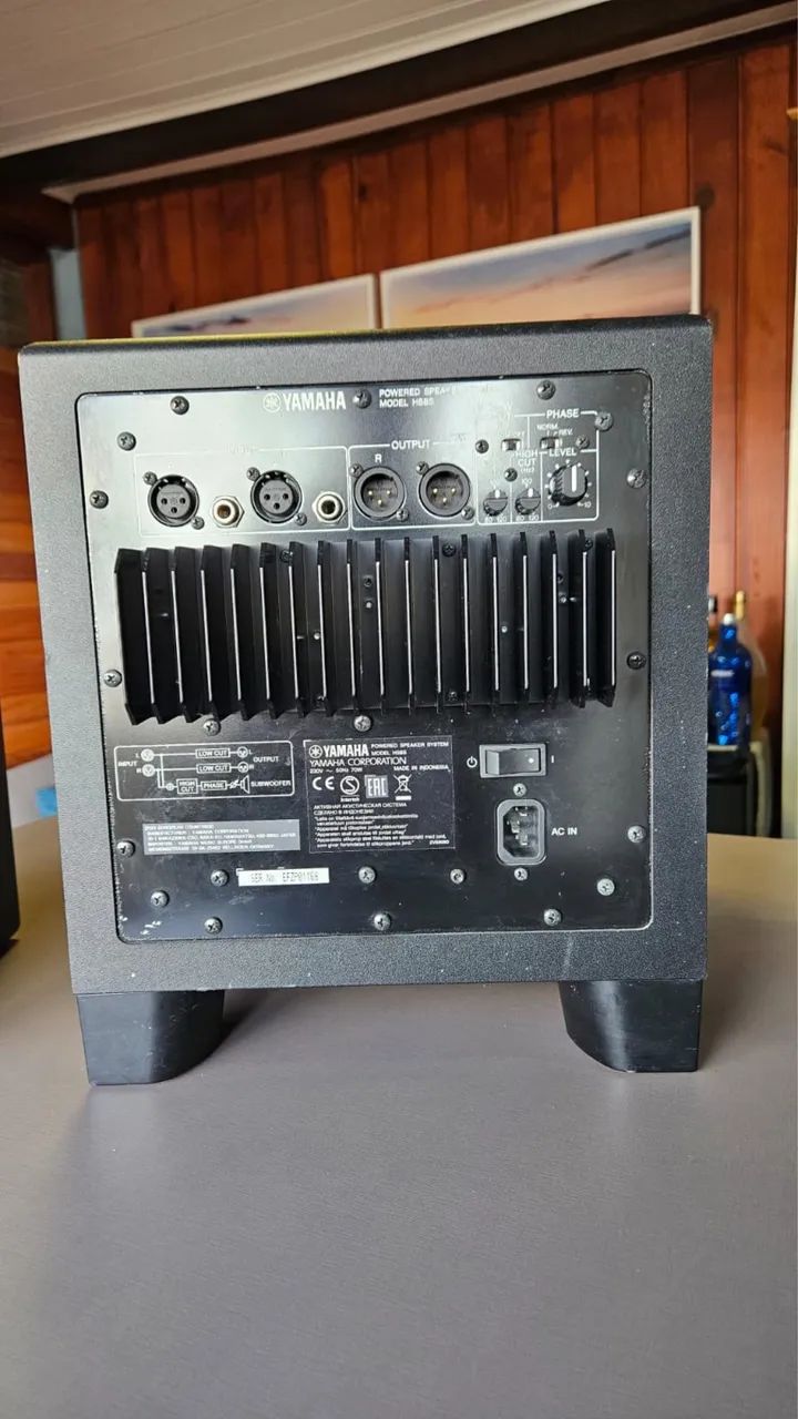 Subwoofer Yamaha HS8 - 220v - Foto 2