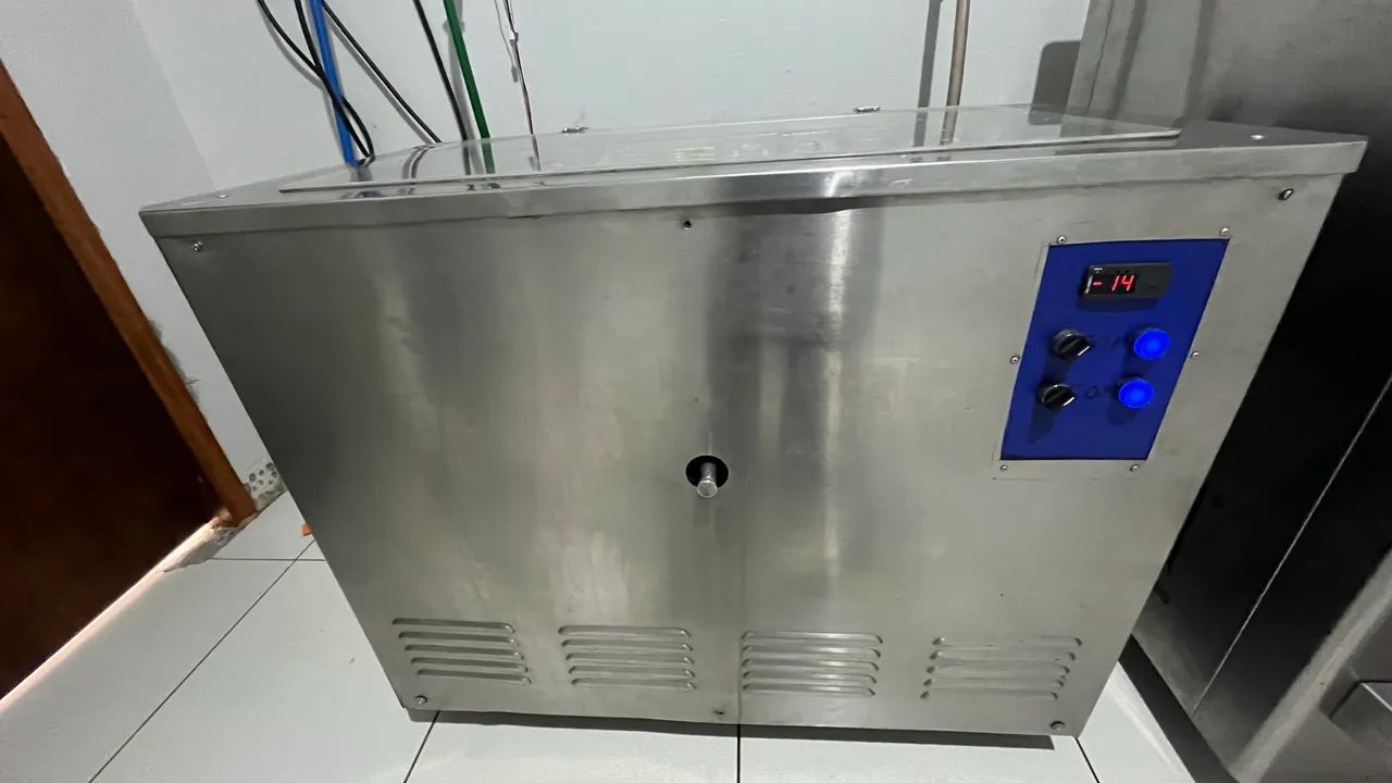 Máquina de picolé 