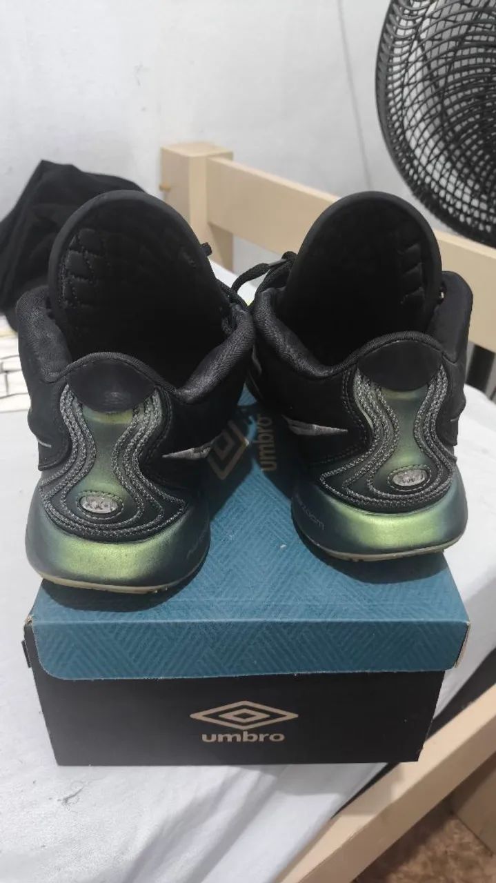 Nike LeBron 21 - Black/Metallic - Foto 3