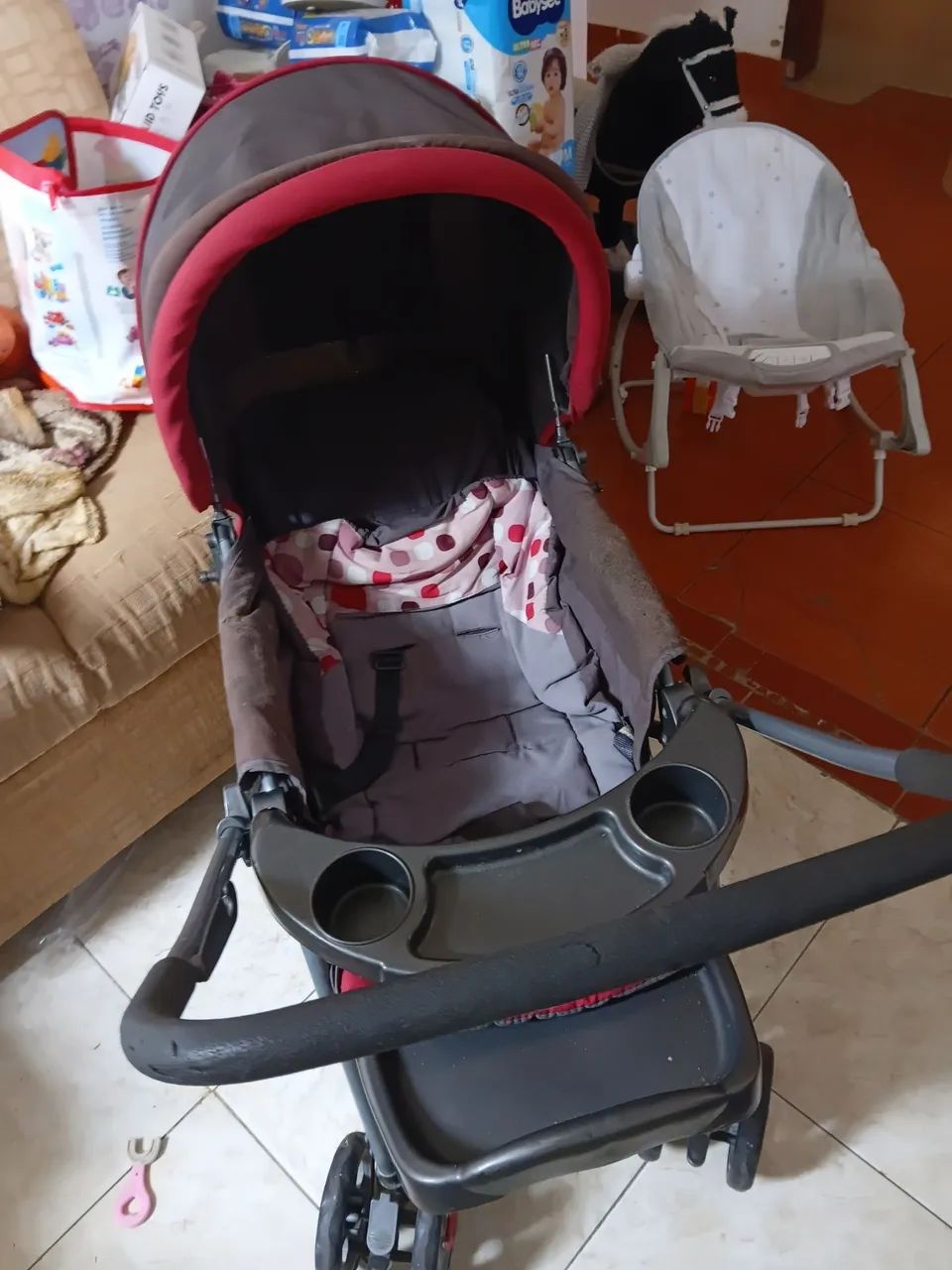 Carrinho de bebê (venda rápida) - Foto 2