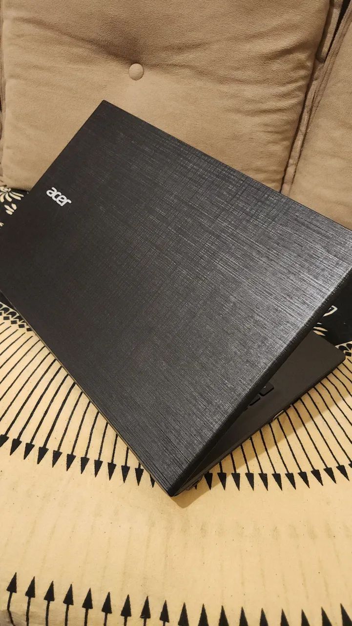 Notebook Acer Aspire E15 intel i7 8GB 256SSD Win11 - Foto 5