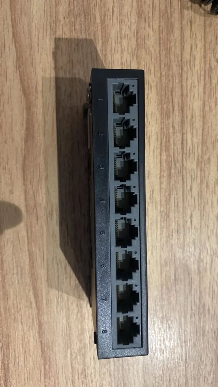 Switch Gigabit de Mesa TP-Link 8 Portas 10/100/1000Mbps - LS1008G - Foto 2