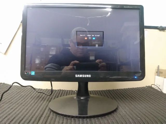 Monitor LED Samsung 16 Polegadas. Funcionando 100% com Garantia - Foto 2