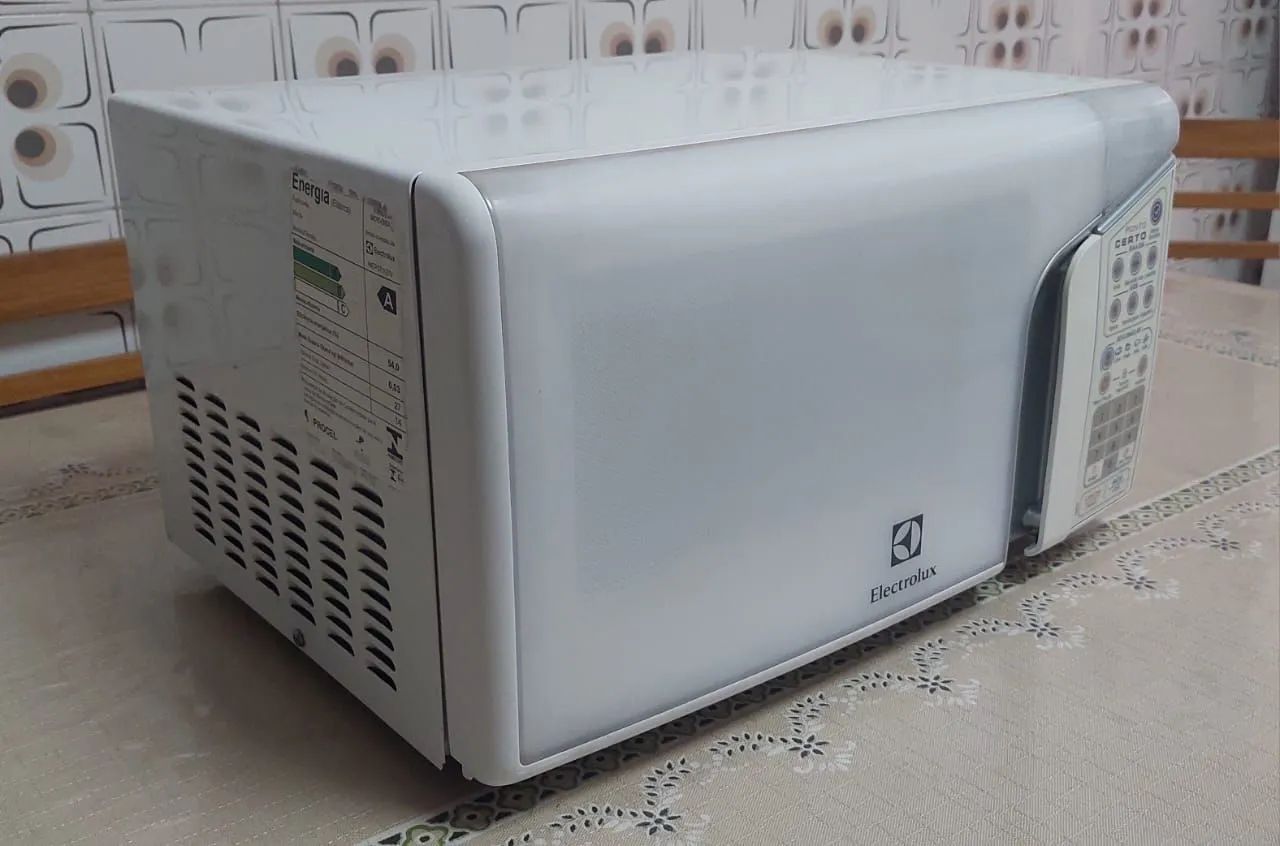Microondas electrolux branco 110 volts - Foto 5